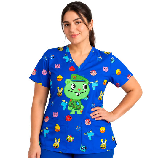 Top clínico mujer Happy Tree Friends Azul Rey puesto por modelo, vista frontal