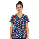 Top clínico de mujer con diseño BT21 Azul Marino Flores, en tela antifluido
