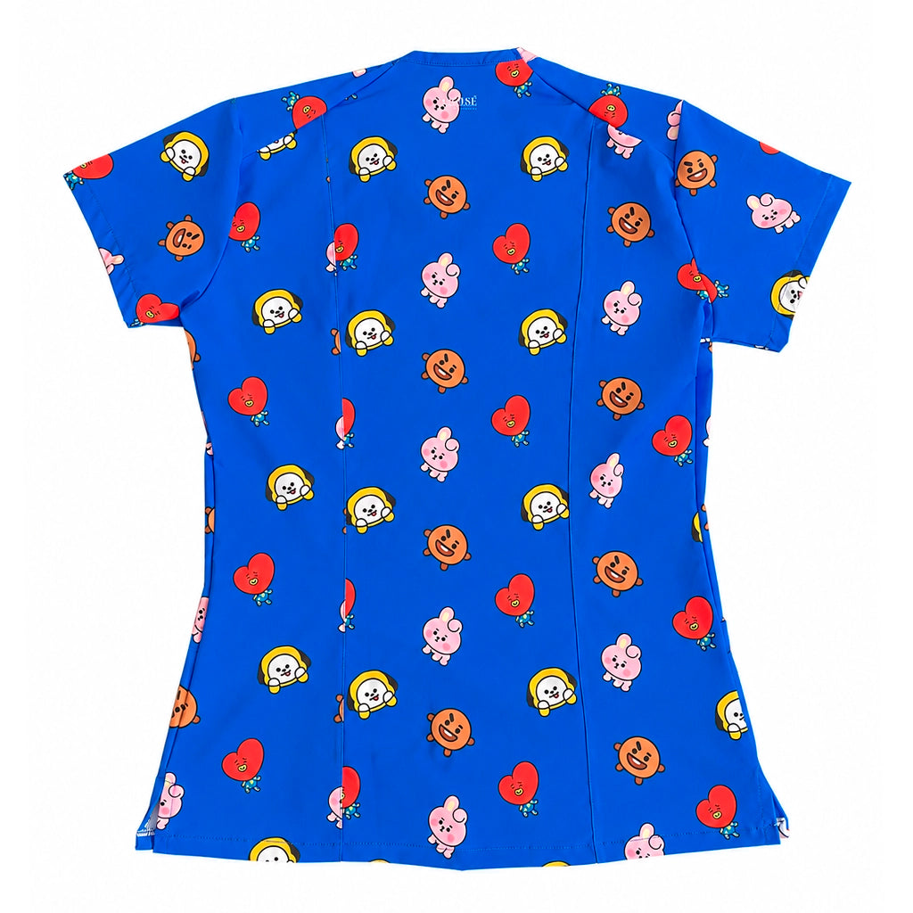 Top clínico de mujer con diseño BTS Azul Rey, vista 2