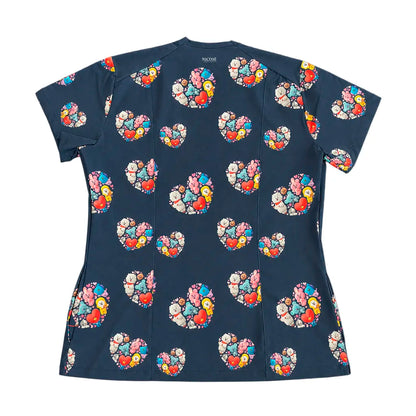 Top Clínico BT21 Universe Heart — Uniforme K-pop ARMY Antifluido