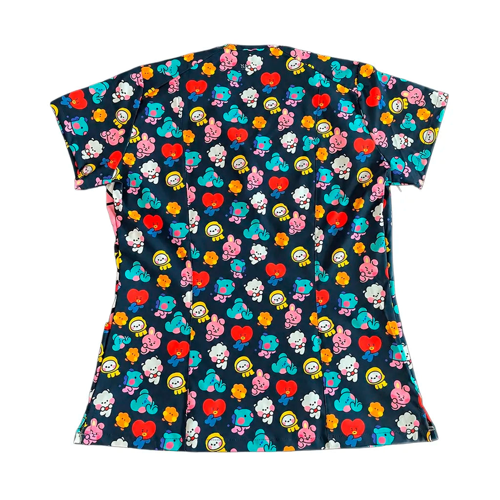 Top Clínico BT21 Mini Friends — Uniforme K-pop ARMY Antifluido