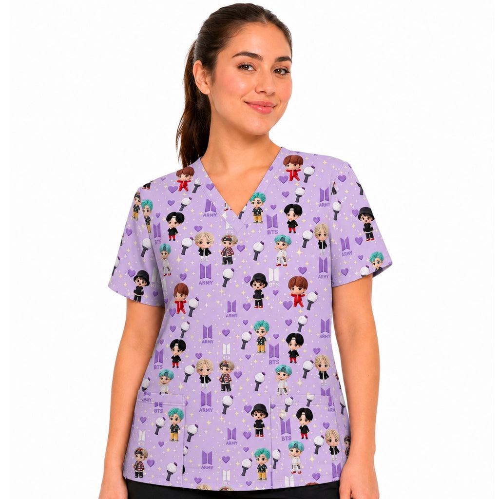 Top clínico de mujer con diseño BTS Tinytan, en tela antifluido