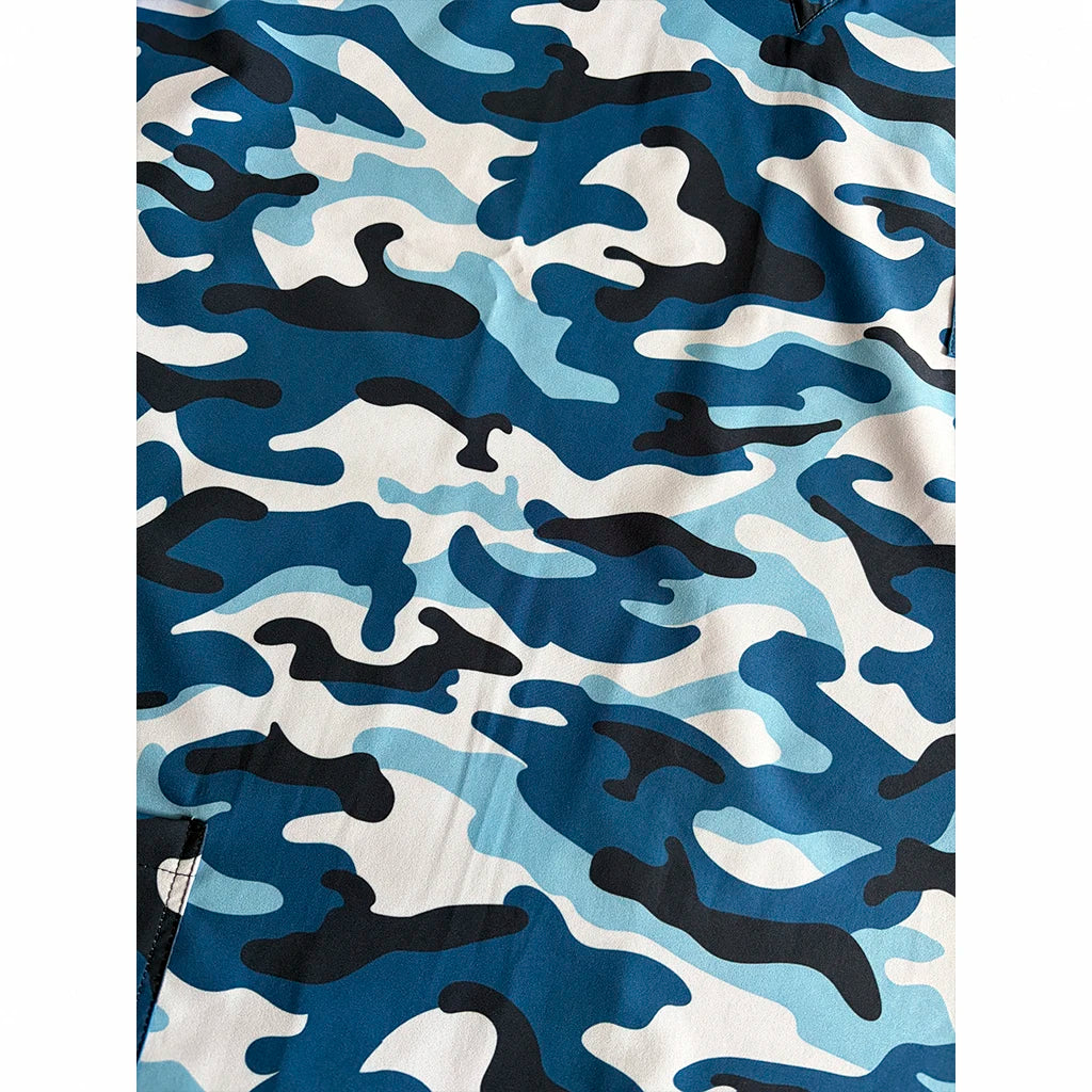 Top clínico hombre antifluido estampado camuflaje azul