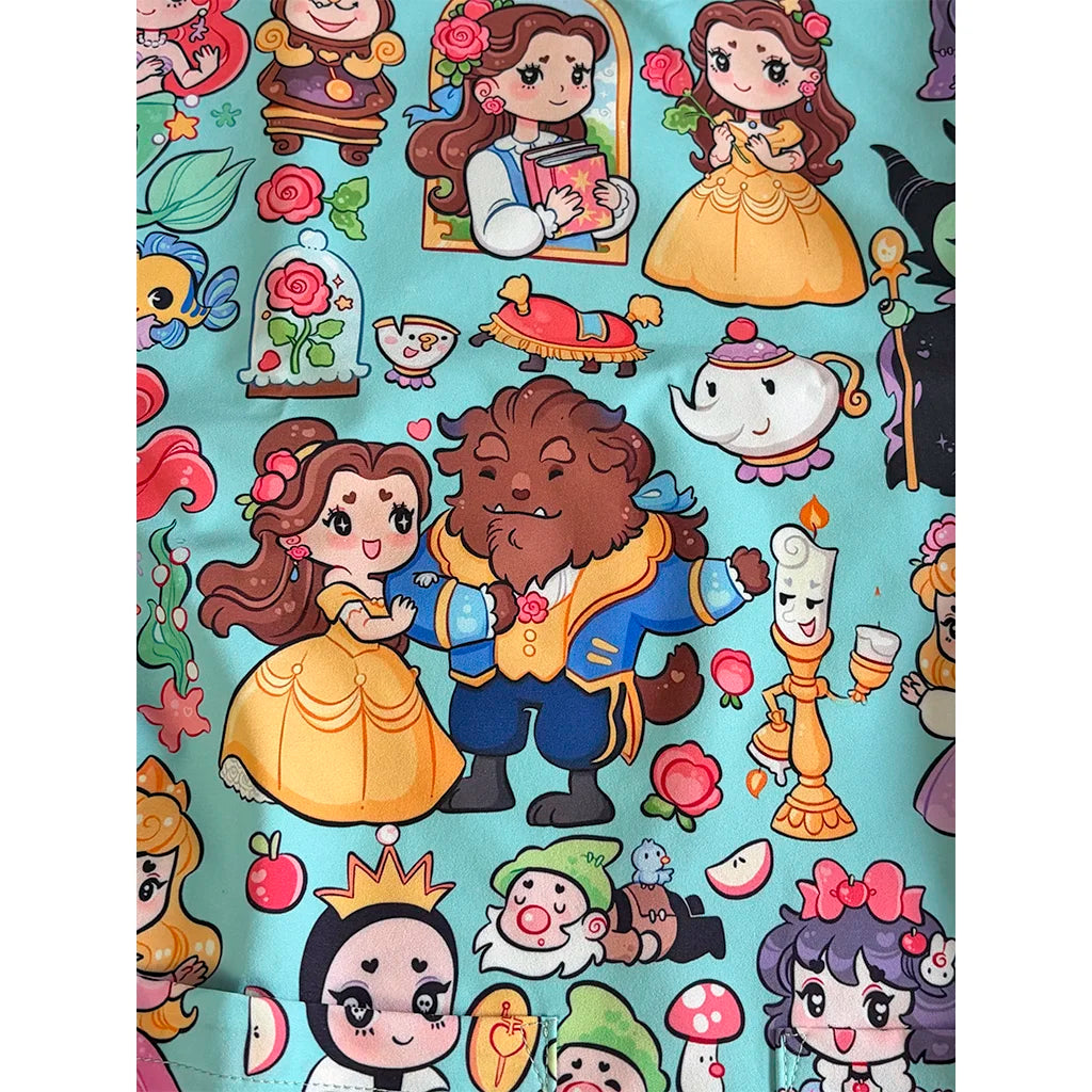Detalle de la tela antifluido del top clínico Princesas Celeste