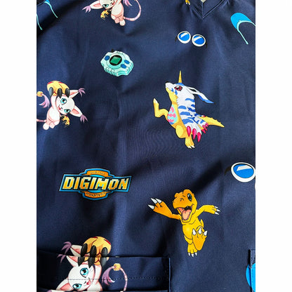 Top clínico mujer antifluido estampado Digimon azul marino