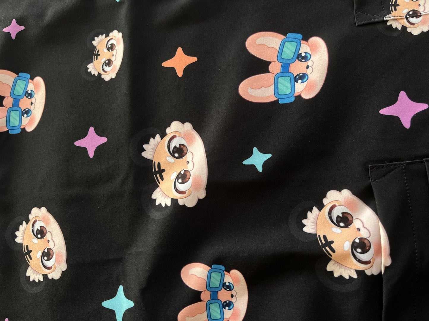 Dibujos animados Negro Top Clínico Mujer (A pedido)