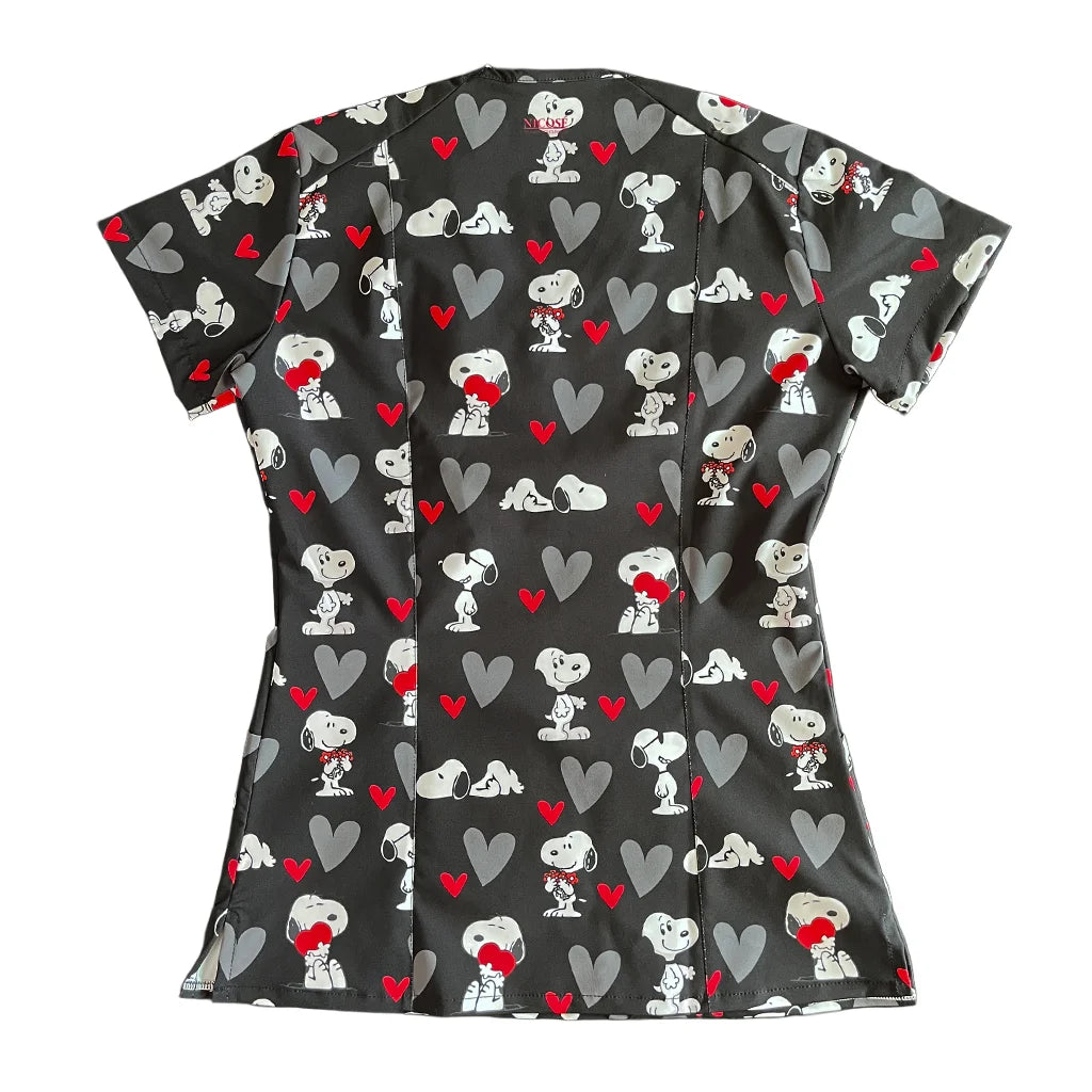 Snoopy Negro Corazones Top Clínico Mujer (A pedido)