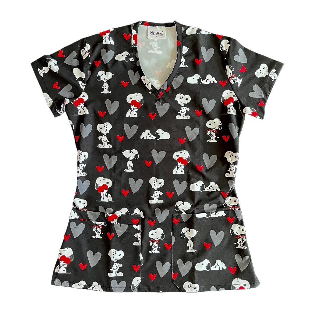 Snoopy Negro Corazones Top Clínico Mujer (A pedido)