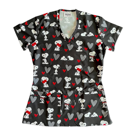 Snoopy Negro Corazones Top Clínico Mujer (A pedido)