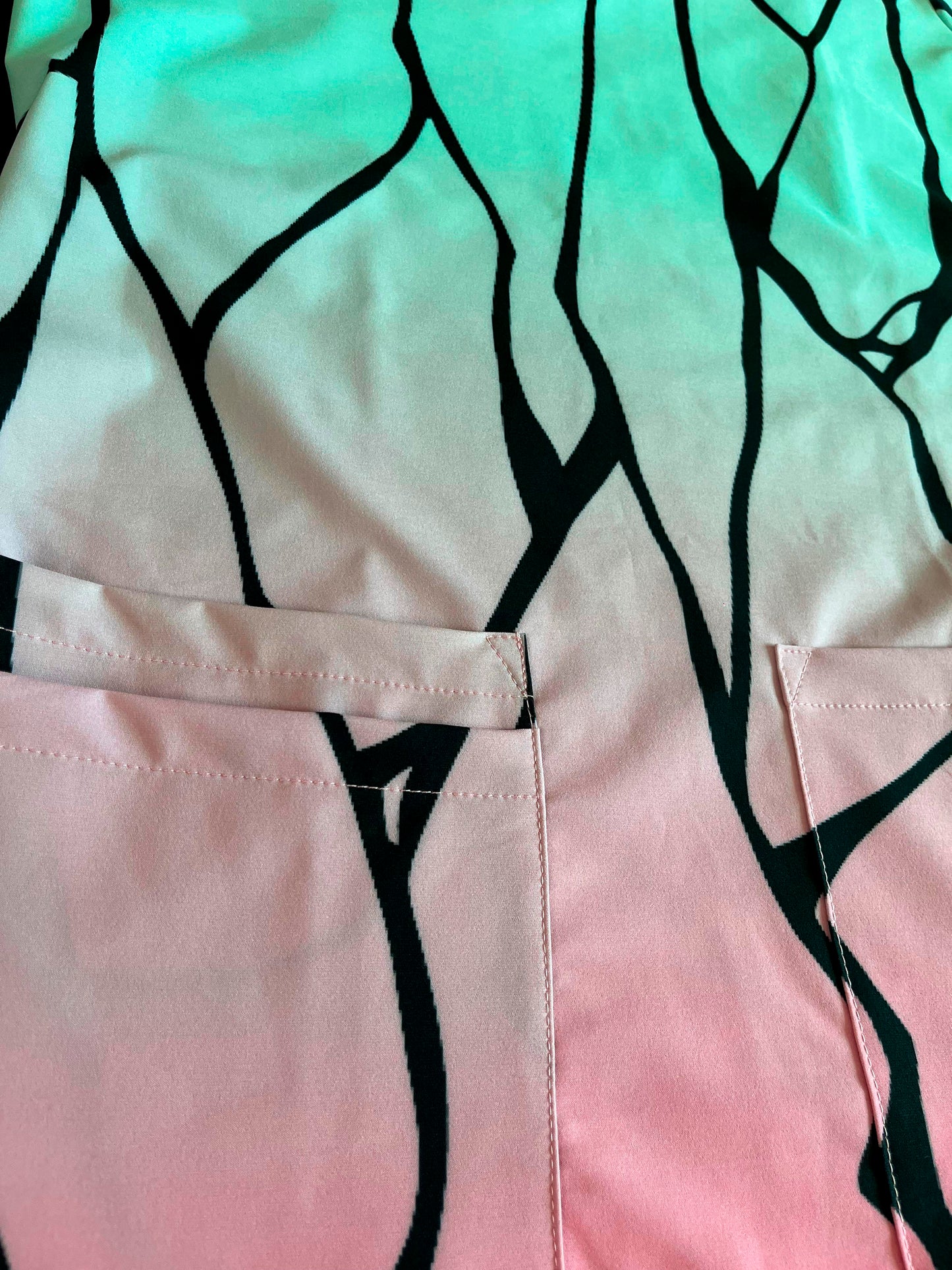 Shinobu Kocho Demon Slayer Top Clinico Mujer (A pedido)