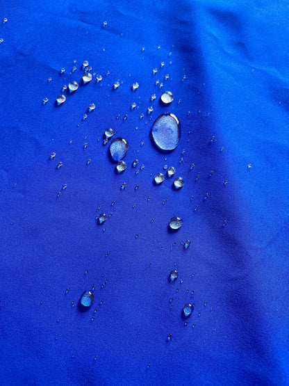 Top Esencial Antifluido Azul Rey