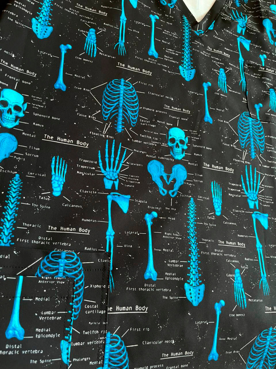 Top clínico de hombre con diseño The Human Body - Talla M, vista 3