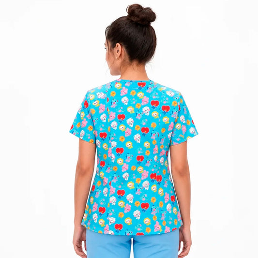 BT21 Celeste Top Clínico Mujer