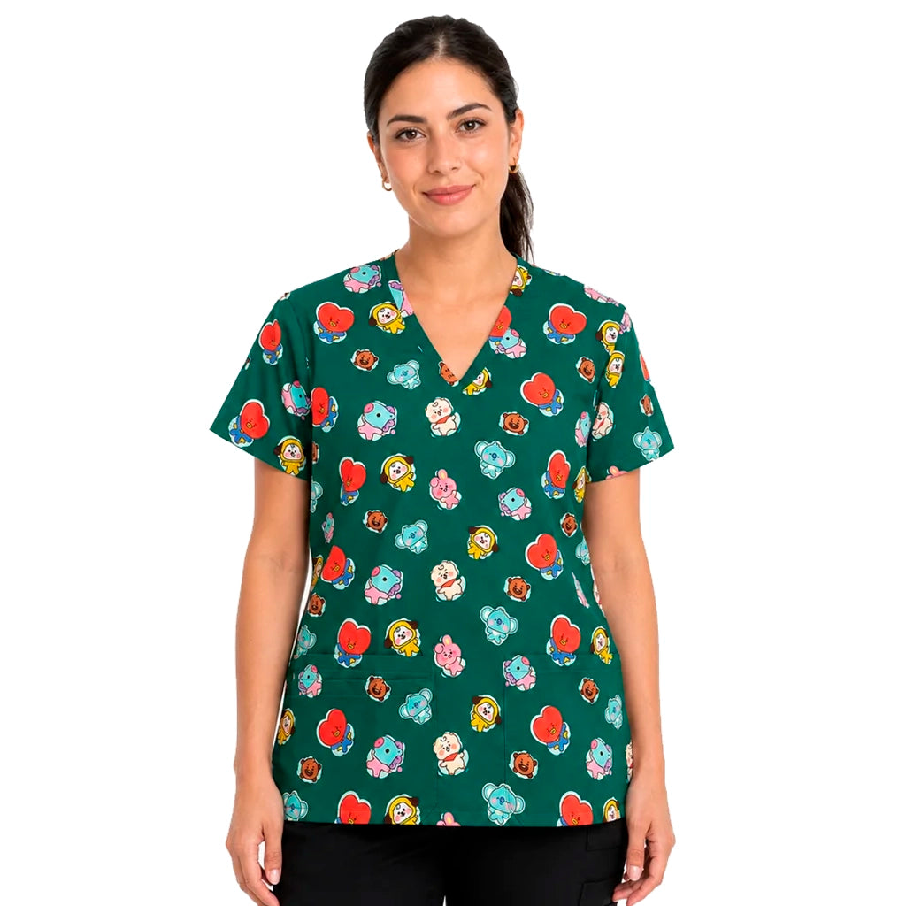 Top clínico de mujer con diseño BT21 Verde, en tela antifluido