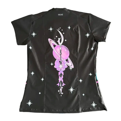 Top clínico mujer antifluido estampado Sailor Saturn Negro, vista trasera