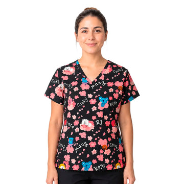 Top clínico de mujer con diseño BT21 Negro Flores, en tela antifluido