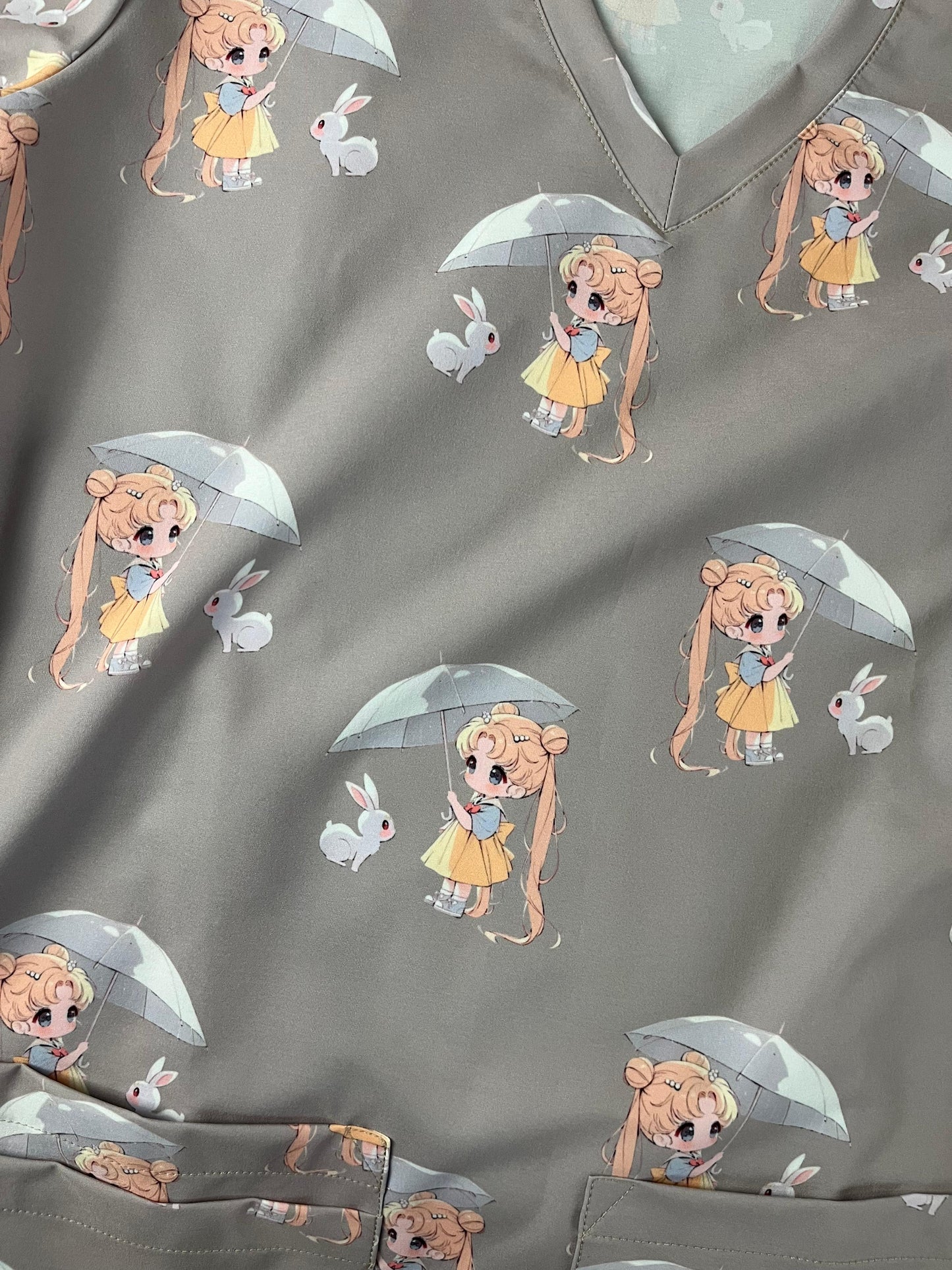 Conejo kawaii Top Clinico Mujer Gris (A pedido)