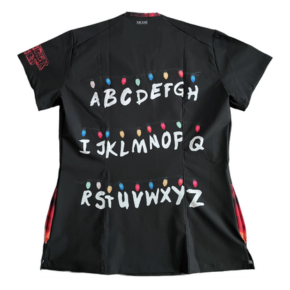 Stranger Things Top Clínico Mujer (A pedido)
